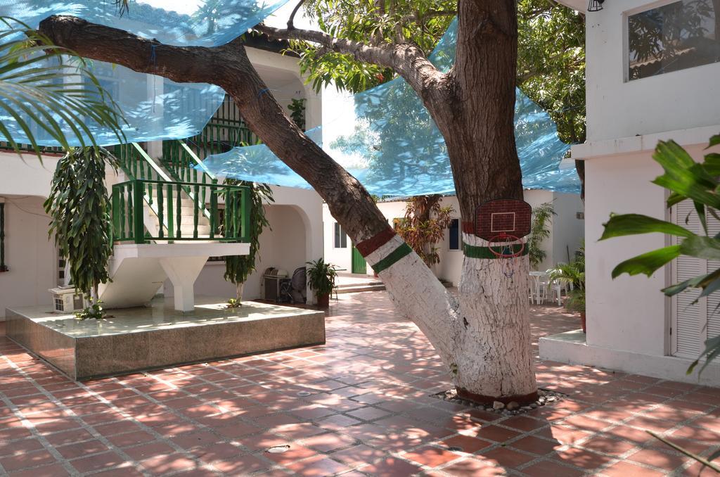 Hotel Vargas Airport Cartagena Kültér fotó