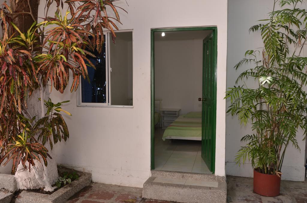 Hotel Vargas Airport Cartagena Kültér fotó