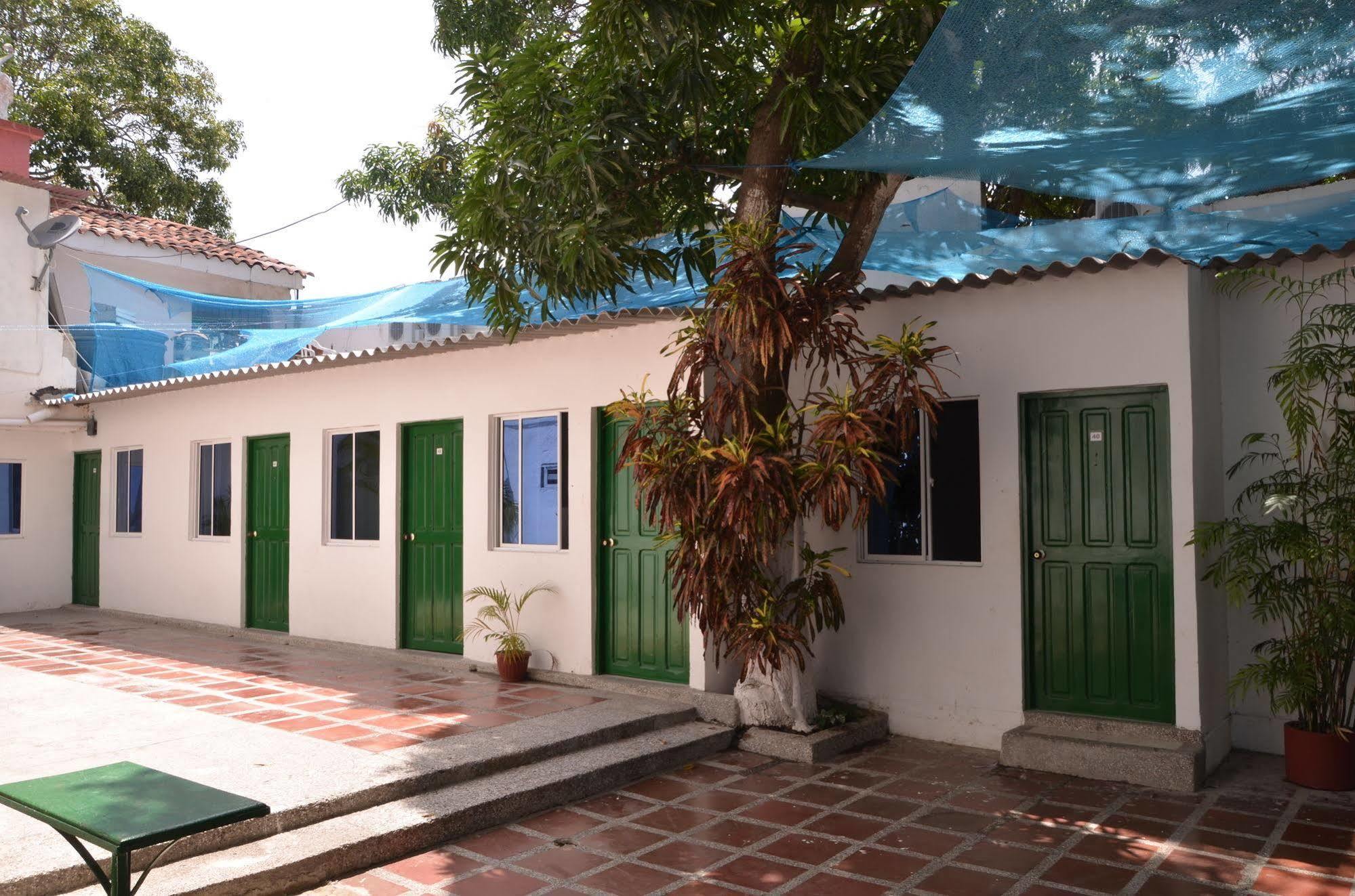 Hotel Vargas Airport Cartagena Kültér fotó