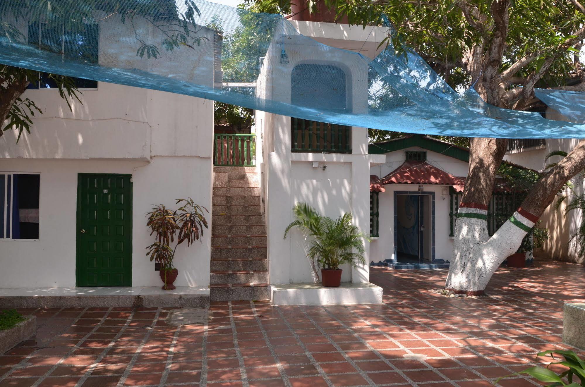 Hotel Vargas Airport Cartagena Kültér fotó