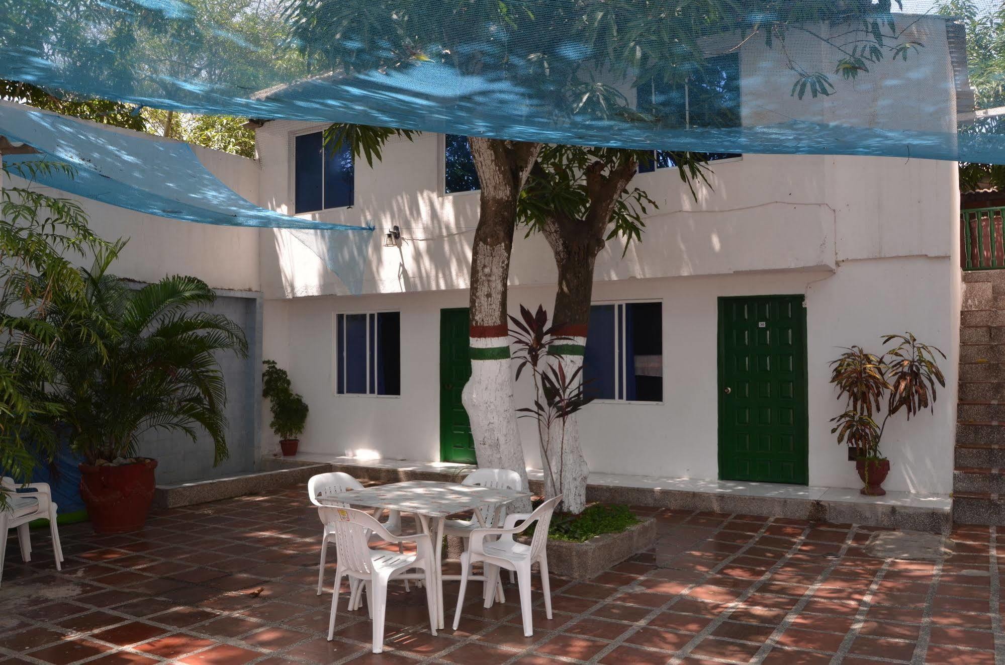 Hotel Vargas Airport Cartagena Kültér fotó